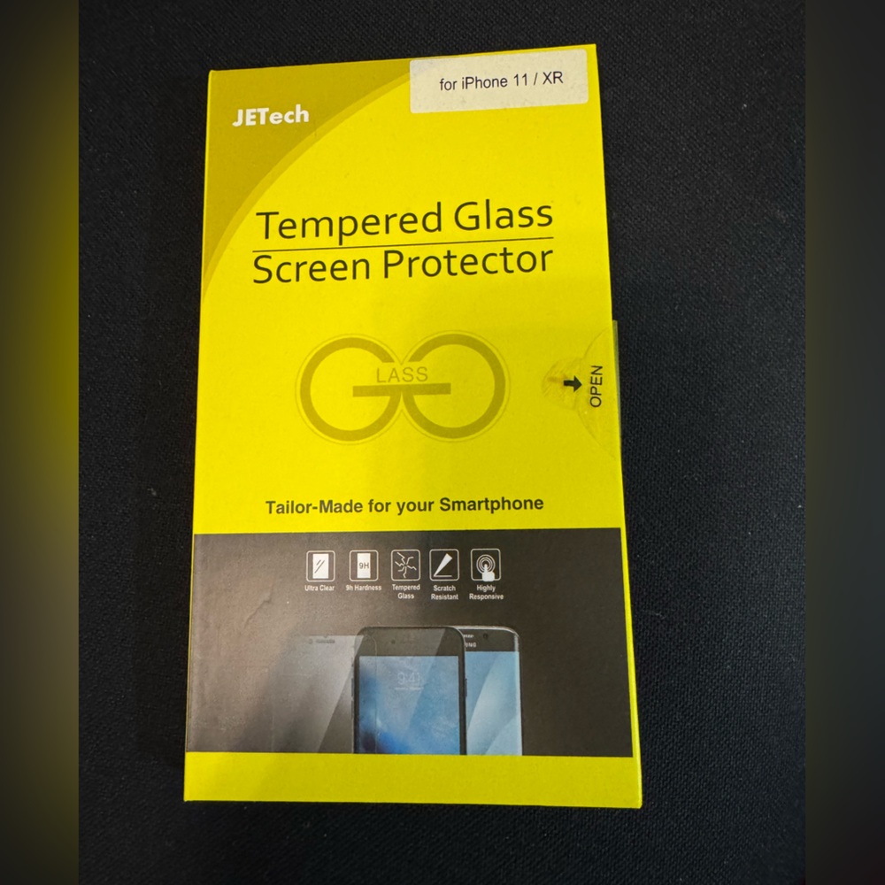 IPhone 11 / XR tempered glass protector